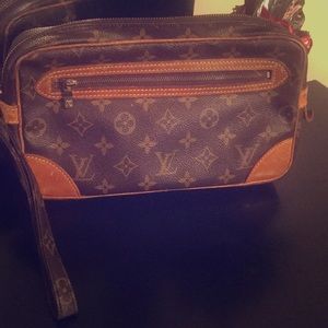 Louis Vuitton Clutch